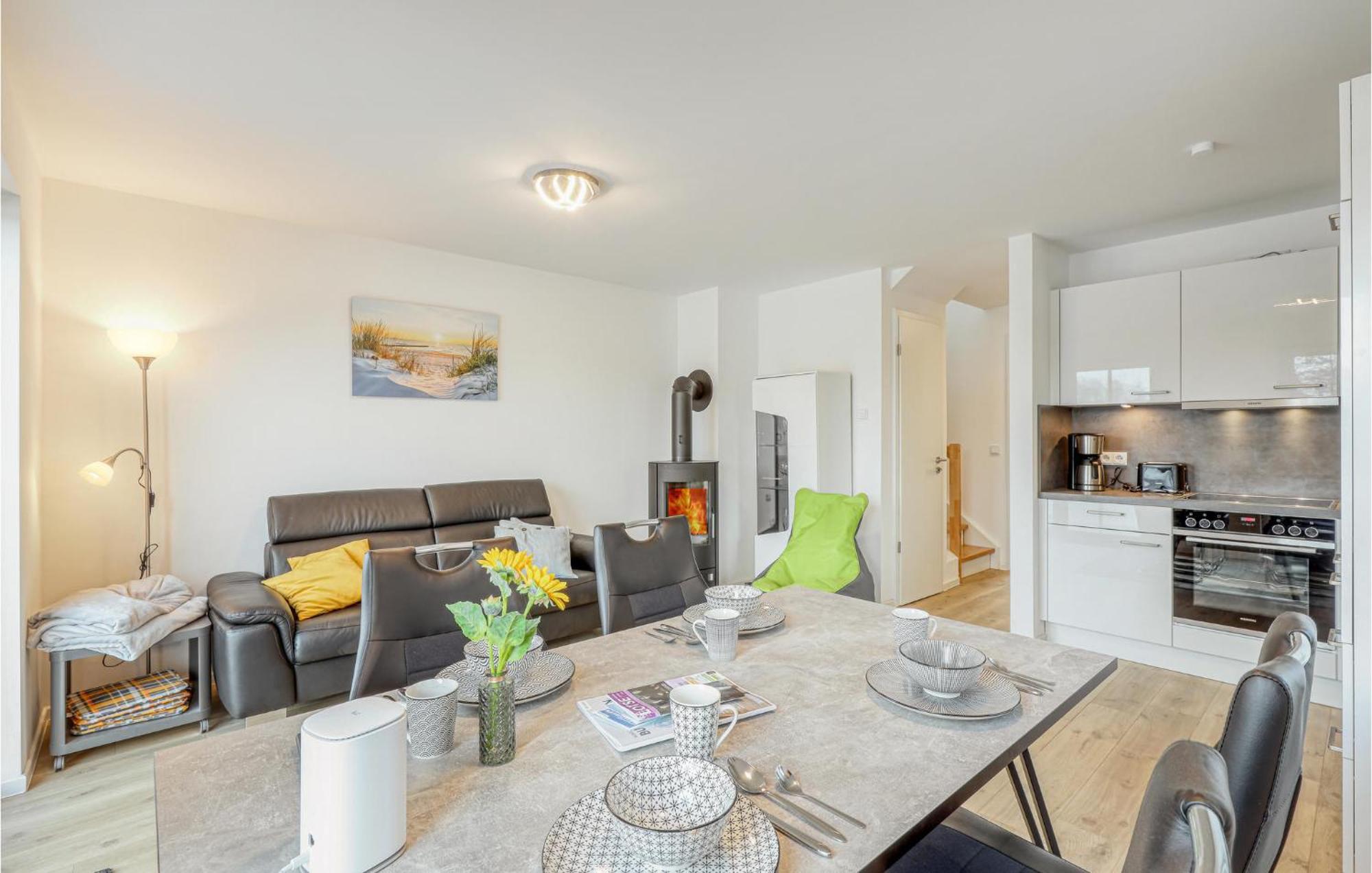 Nice Home In Tossens With Kitchen Εξωτερικό φωτογραφία