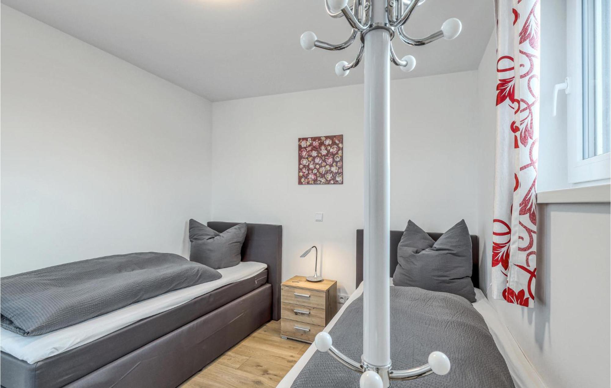 Nice Home In Tossens With Kitchen Εξωτερικό φωτογραφία