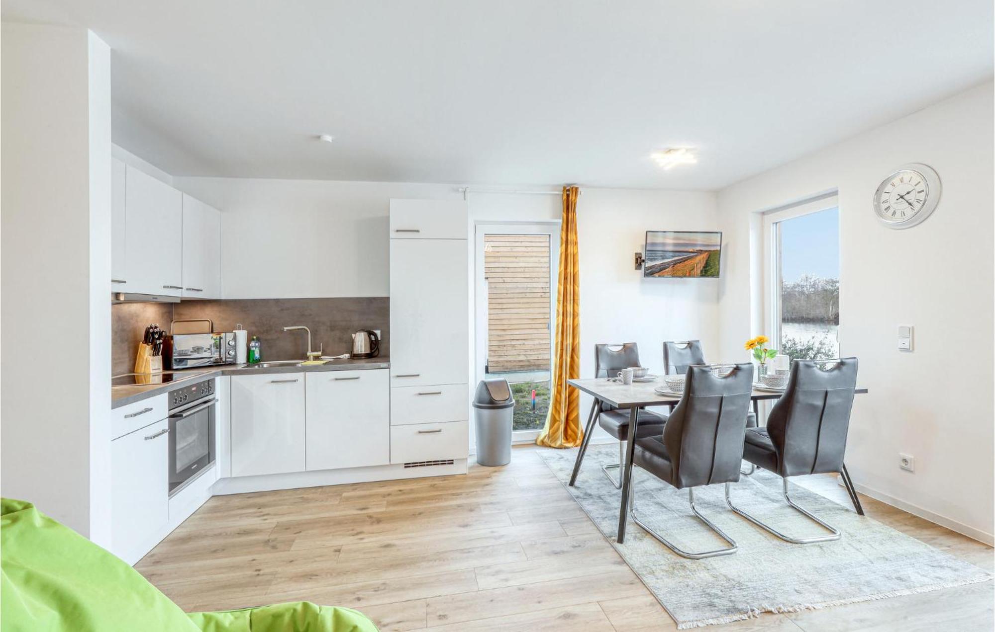 Nice Home In Tossens With Kitchen Εξωτερικό φωτογραφία